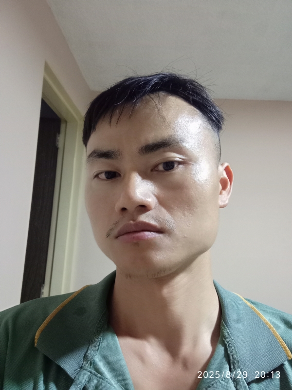 自简的第二张照片--石家庄相亲服务中心