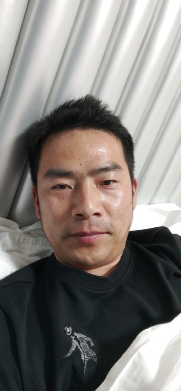 携手共进的第一张照片--石家庄相亲服务中心